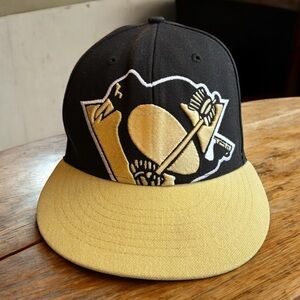 Pittsburgh Penguins NHL 47 Brand Vintage Snapback Cropped Penguin Hat Cap